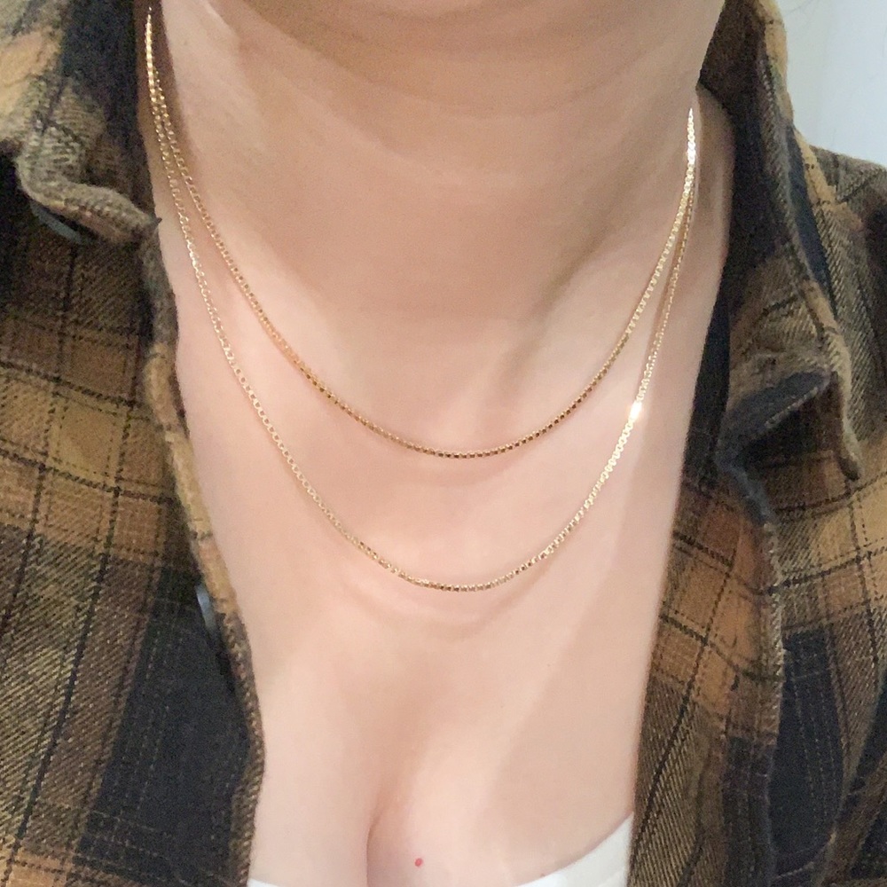 Single Box Necklace | 18k Gold Filled - Picture 3 of 7